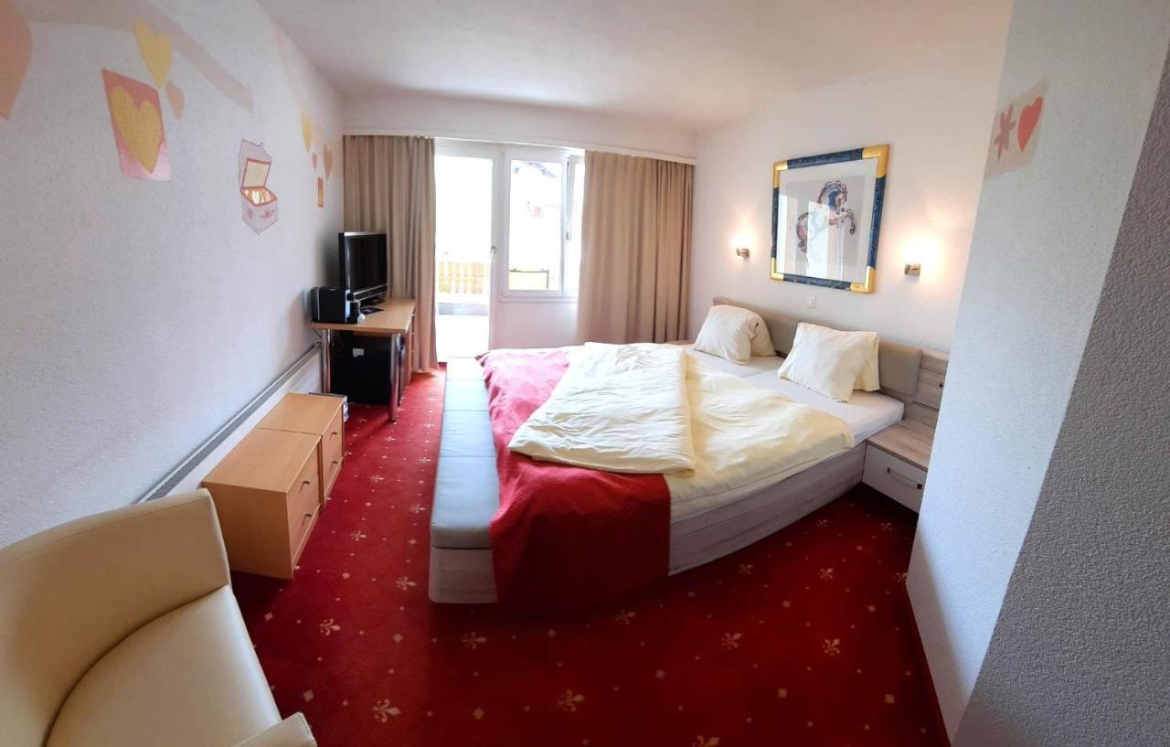 Family Hotel Desiree Грахен Экстерьер фото