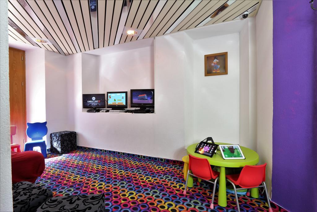 Family Hotel Desiree Грахен Экстерьер фото